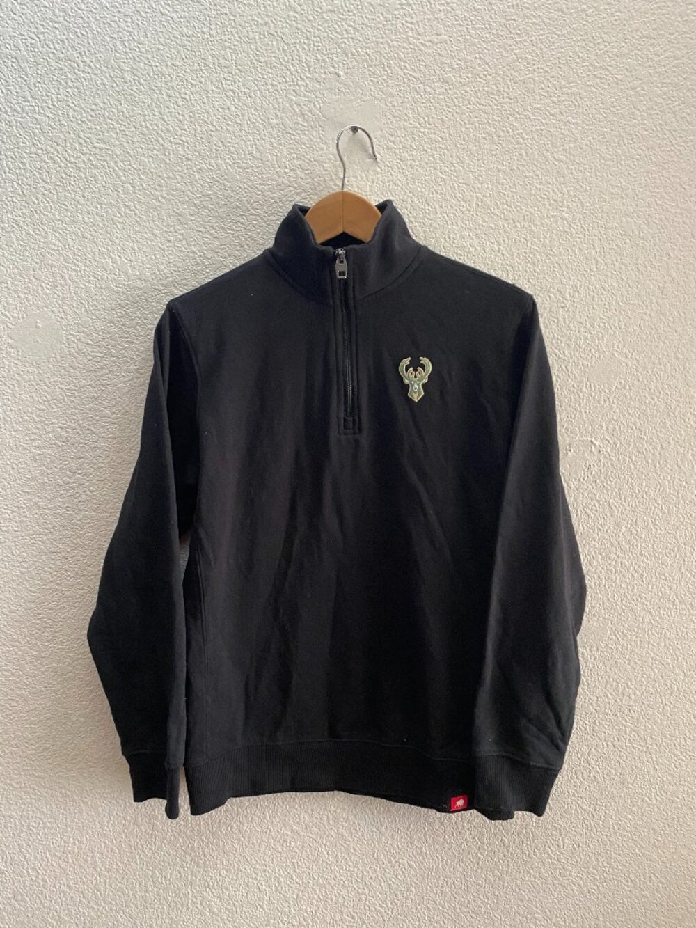 Milwaukee Bucks Basketball NBA Sportiqe 1/4 Zip Pullover Sweatshirt Men's Small